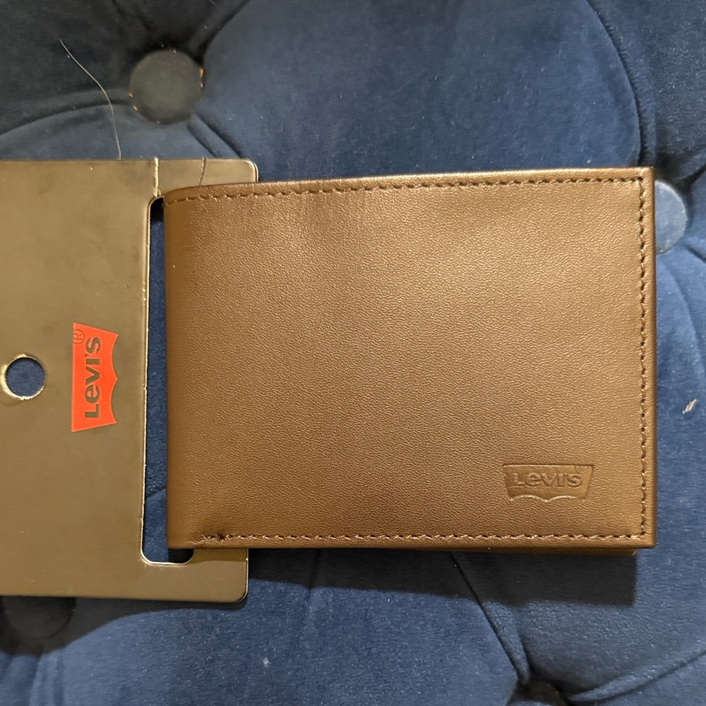 Levi’s wallet